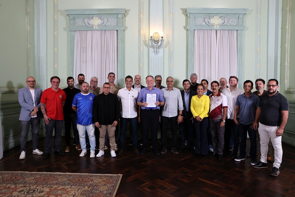 Leia mais sobre o artigo Governador sanciona lei que prevê repasses para clubes capixabas de futebol profissional