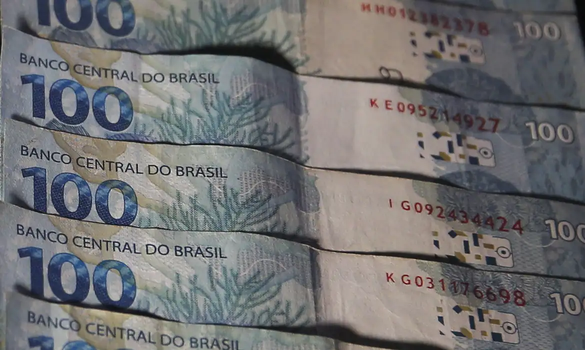Leia mais sobre o artigo Mercado financeiro reduz previsão da inflação para 5,18%