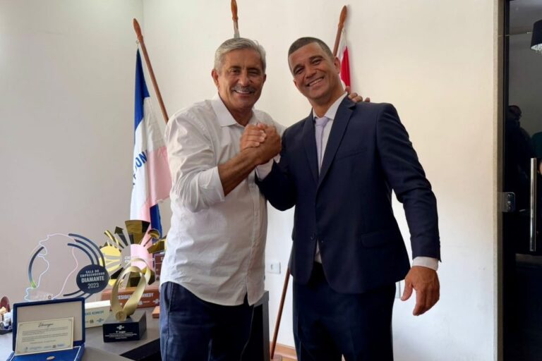 PSB de Presidente Kennedy analisa pedido de expulsão de ex-prefeito interino