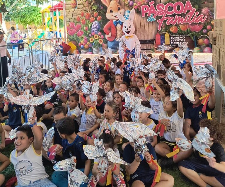 Mais de 1.300 estudantes visitam a Vila da Páscoa no Central Parque Beira Rio