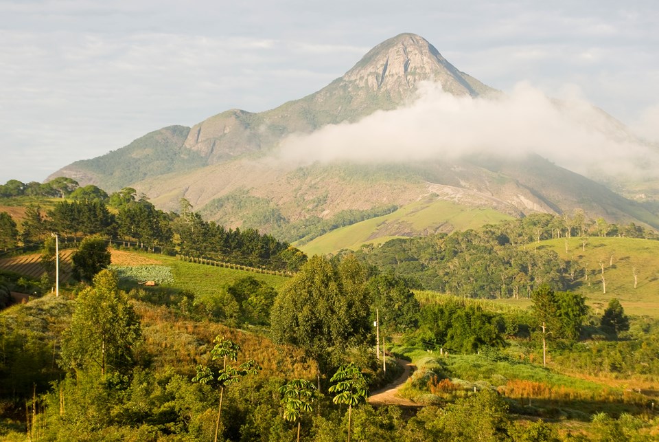 Prefeitura de Castelo vai pavimentar trecho estratégico entre Patrimônio do Ouro e Parque Estadual do Forno Grande